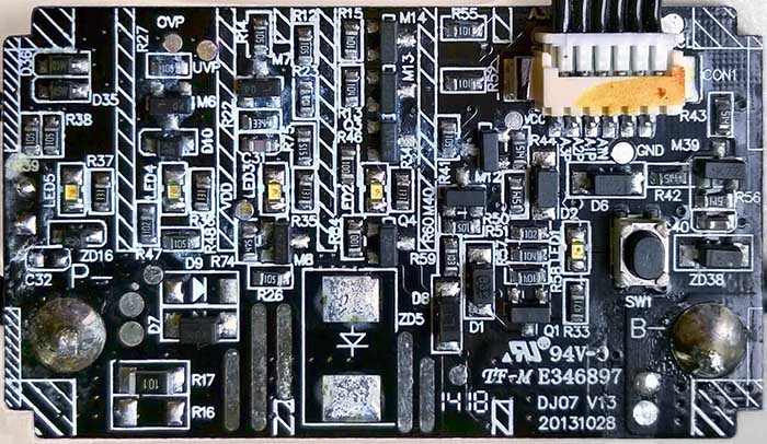 P330 Battery Intelligent board v13 A top